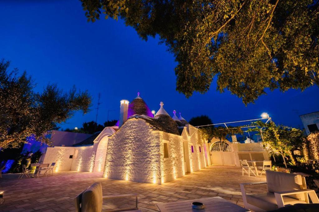 Гостевой дом Ml Vacanze In Puglia Trullo Maestro Альберобелло Экстерьер фото
