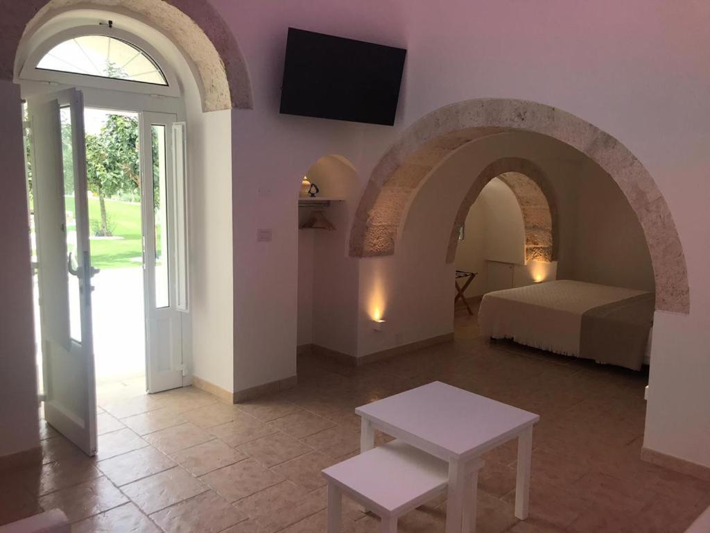 Гостевой дом Ml Vacanze In Puglia Trullo Maestro Альберобелло Экстерьер фото
